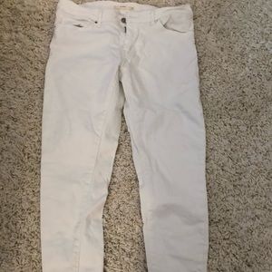 Levi’s White 711 Skinny Jeans